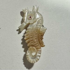 Carved Mother of Pearl Seahorse Brooch Pin MOP Beach Mermaidcore Coconut Girl